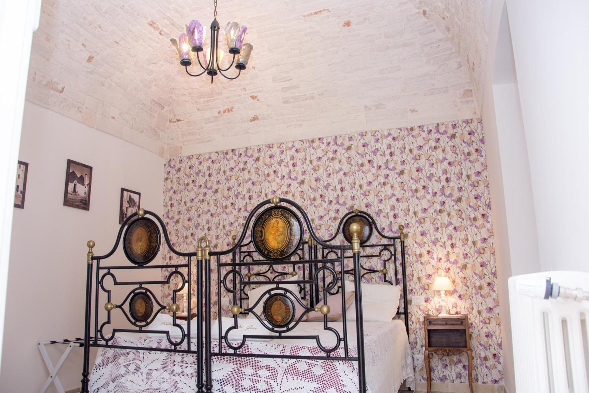 Pietre Gaie Villa Alberobello Buitenkant foto