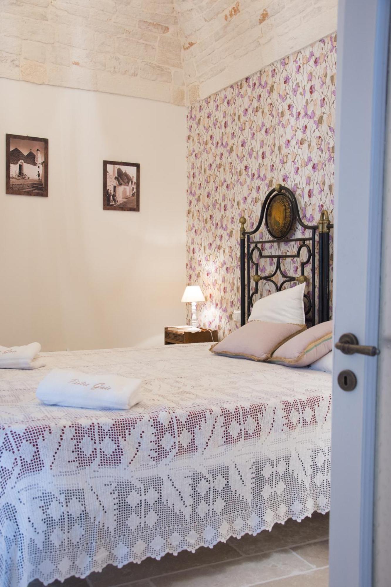 Pietre Gaie Villa Alberobello Buitenkant foto